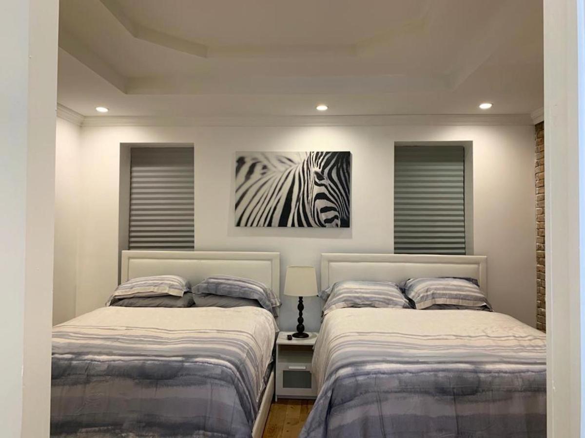 Newly Renovated Duplex Apartment 2 New York Buitenkant foto