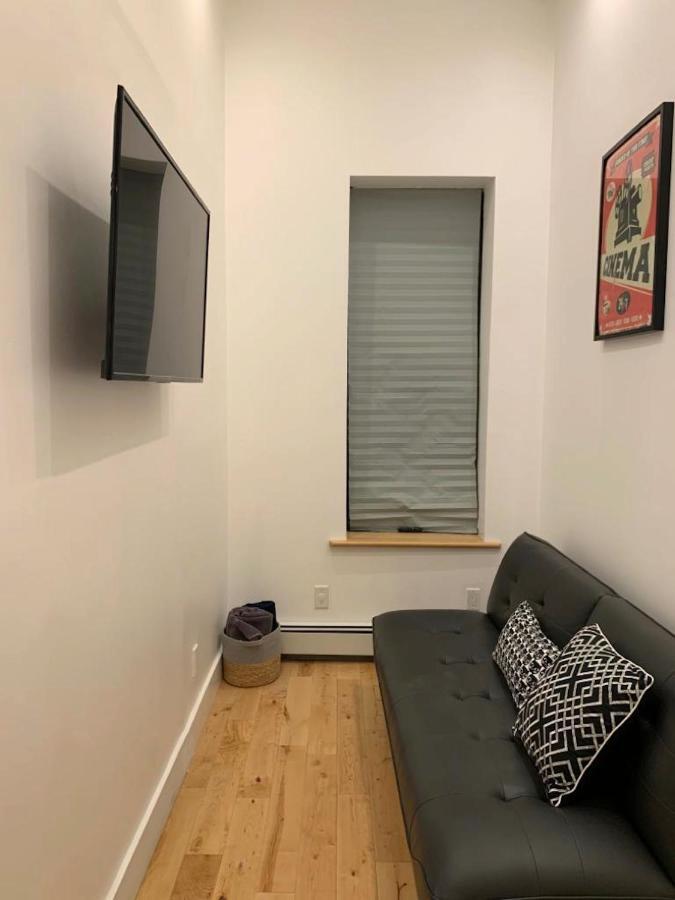 Newly Renovated Duplex Apartment 2 New York Buitenkant foto